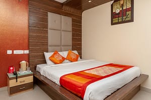 Hotels and Home stays near Tirupati East Railway Station, Tirupati. Book your Stay now